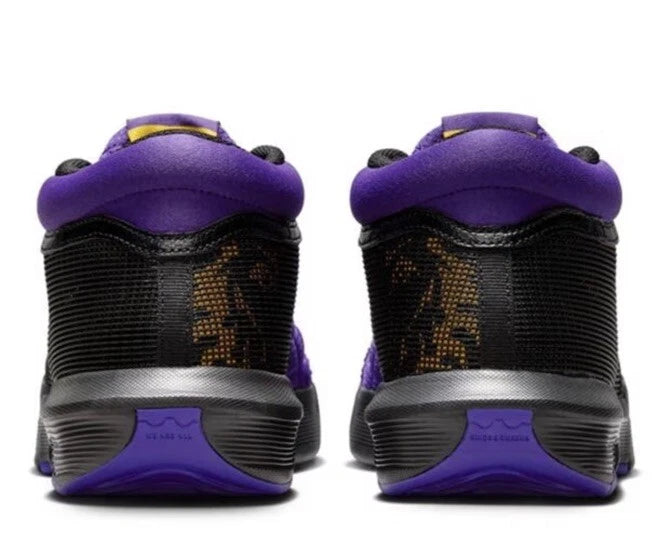 NIKE LEBRON WITNESS 8